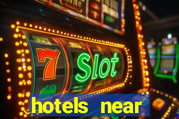 hotels near hollywood casino